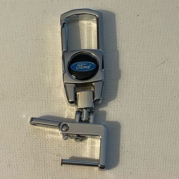 Ford Key Fob Keychain in Metal NWT - Picture 5 of 8